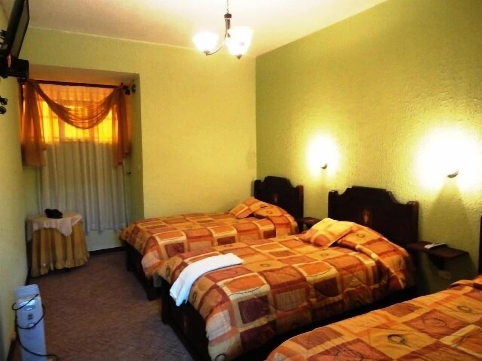 קיטו Hotel Catedral מראה חיצוני תמונה