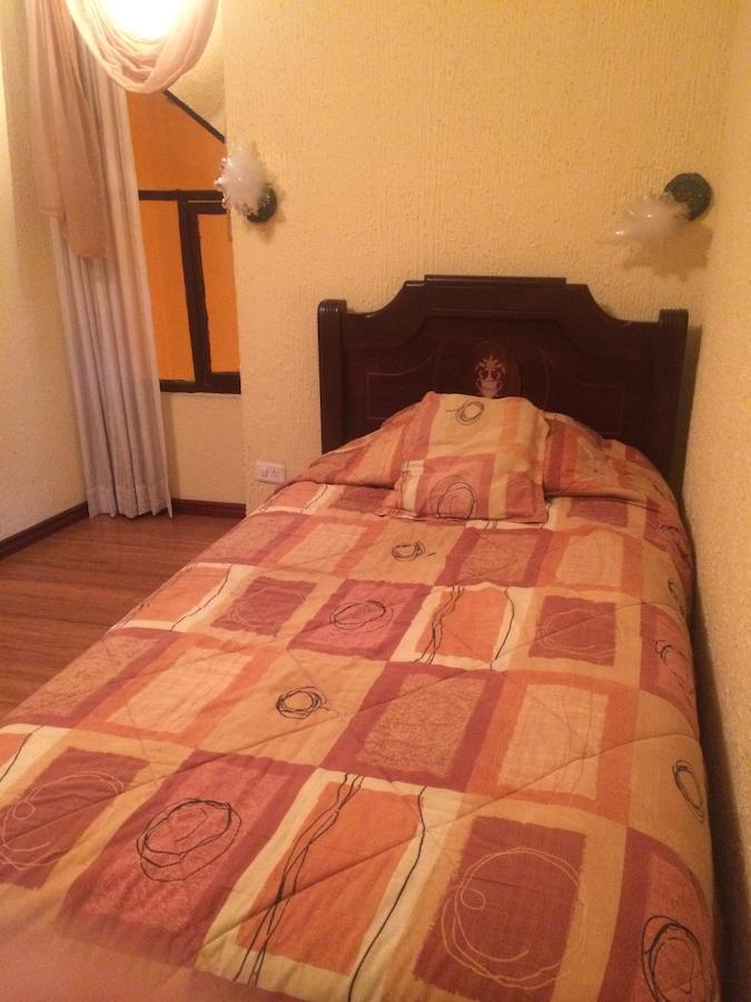 קיטו Hotel Catedral חדר תמונה